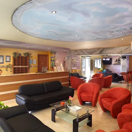 Marietta Aparthotel