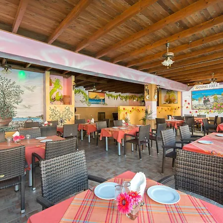 Aparthotel Marietta 2*